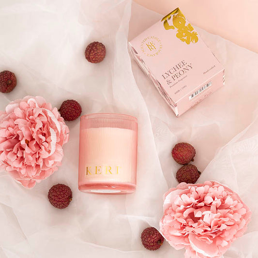 Scented Candle Indulgence Lychee & Peony 230g