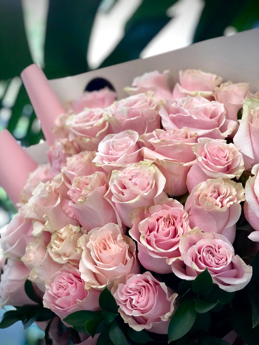 Fairytale Ending - Pink Roses Bouquet