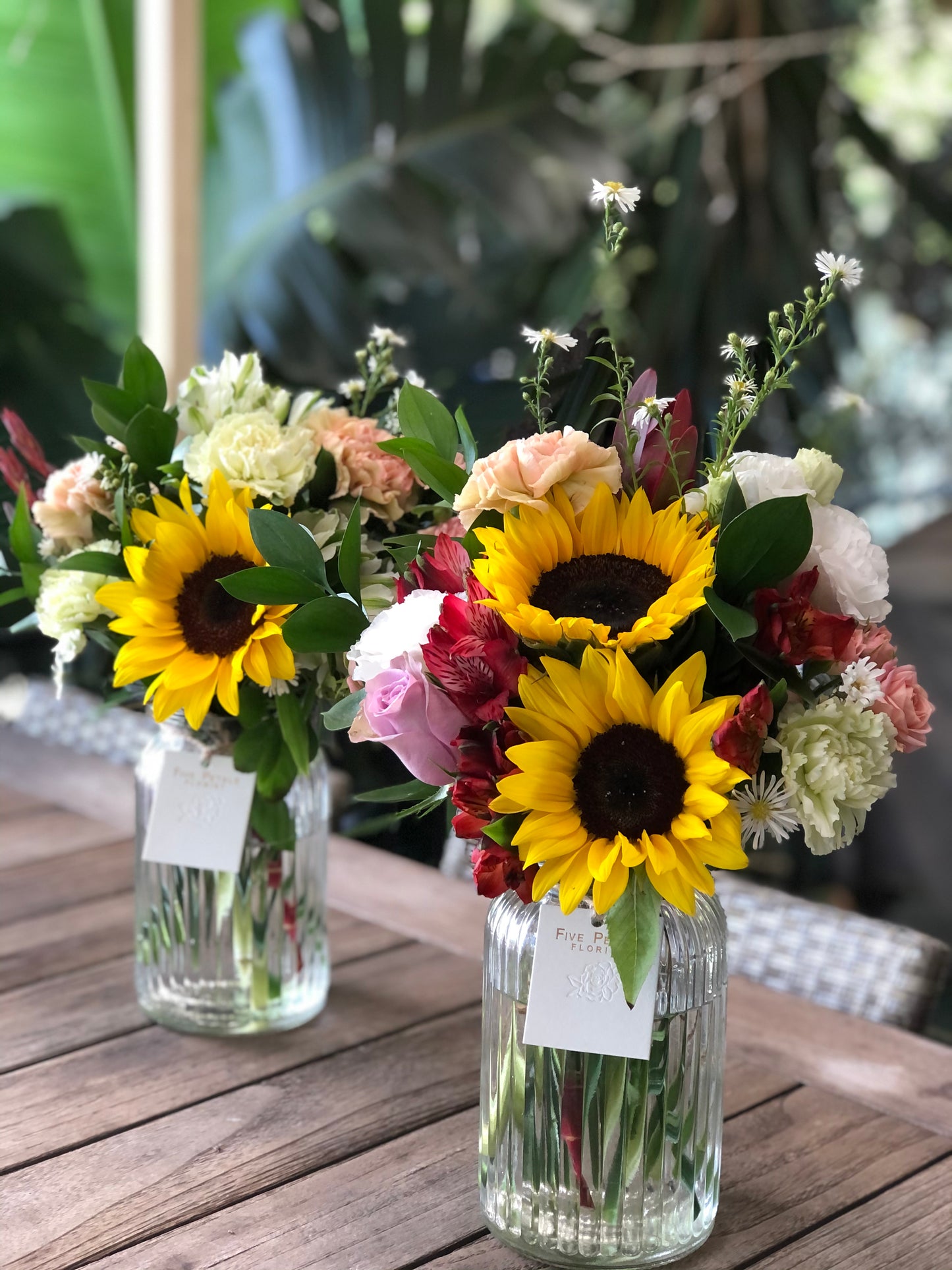 Seasonal Bunch in Vase_ Sunflower Bunch